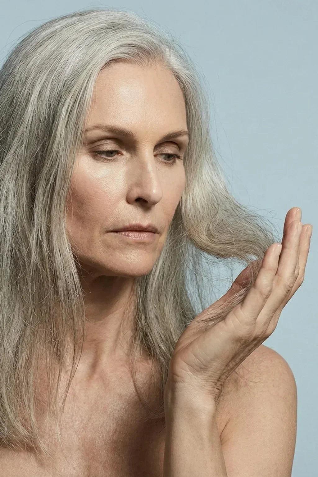 Kruset hår i overgangsalderen - når håret begynder at leve sit eget liv